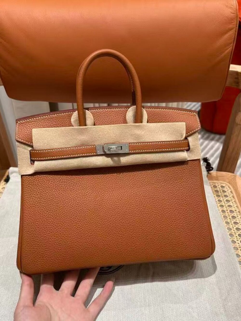 Classic Hermes Bag: A Stylish and Versatile Choice for Elegance